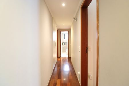 Apartamento à venda com 170m², 4 quartos e 3 vagasCorredor