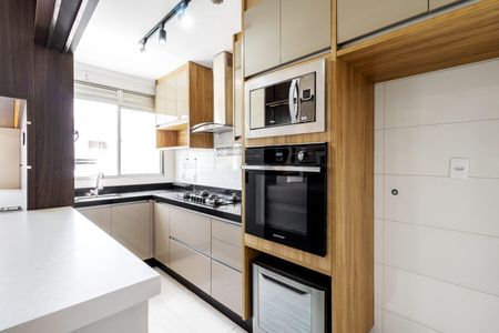 Cozinha de apartamento à venda com 2 quartos, 100m² em Jardim Nova Europa, Campinas