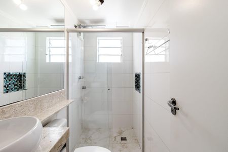 Banheiro de apartamento à venda com 2 quartos, 100m² em Jardim Nova Europa, Campinas