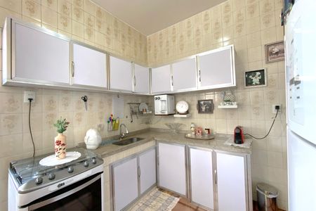 Apartamento à venda com 110m², 2 quartos e sem vaga Apartamento à venda com 110m², 2 quartos e sem vagaCozinha