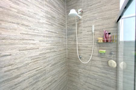 Apartamento à venda com 110m², 2 quartos e sem vaga Apartamento à venda com 110m², 2 quartos e sem vagaBanheiro