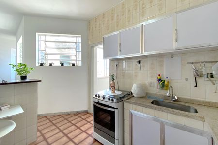 Apartamento à venda com 110m², 2 quartos e sem vaga Apartamento à venda com 110m², 2 quartos e sem vagaCozinha