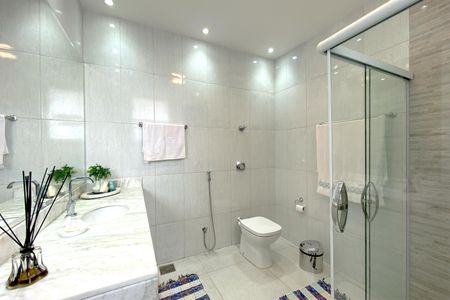 Apartamento à venda com 110m², 2 quartos e sem vaga Apartamento à venda com 110m², 2 quartos e sem vagaBanheiro