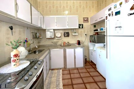 Apartamento à venda com 110m², 2 quartos e sem vaga Apartamento à venda com 110m², 2 quartos e sem vagaCozinha