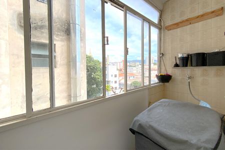 Apartamento à venda com 110m², 2 quartos e sem vaga Apartamento à venda com 110m², 2 quartos e sem vagaÁrea de Serviço
