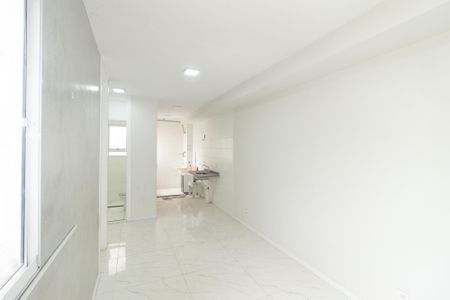 Sala de apartamento para alugar com 2 quartos, 50m² em Campo Grande, Rio de Janeiro