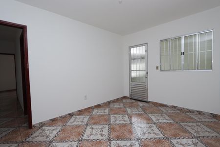 Sala de casa para alugar com 2 quartos, 63m² em Vila Bancaria, São Paulo