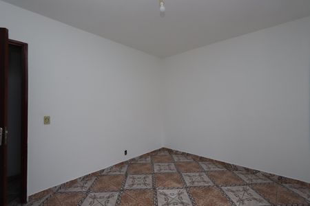 Quarto 2 de casa para alugar com 2 quartos, 63m² em Vila Bancaria, São Paulo