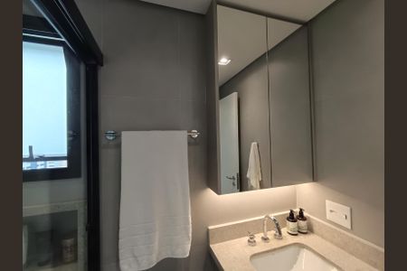 Apartamento à venda com 106m², 3 quartos e 2 vagas Apartamento à venda com 106m², 3 quartos e 2 vagasBanheiro Suíte