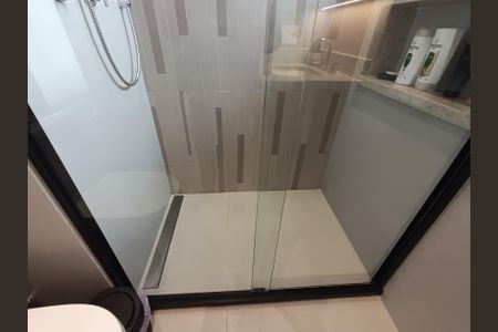 Apartamento à venda com 106m², 3 quartos e 2 vagas Apartamento à venda com 106m², 3 quartos e 2 vagasBanheiro Suíte