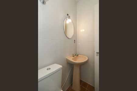 Banheiro de apartamento para alugar com 1 quarto, 48m² em Morro Santana, Porto Alegre