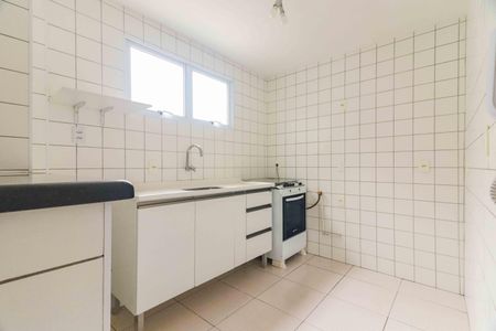 Cozinha de apartamento à venda com 2 quartos, 54m² em Jardim Jaqueline, São Paulo