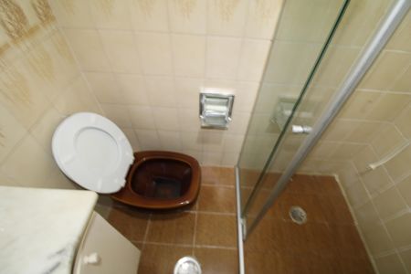 Apartamento à venda com 71m², 2 quartos e sem vagaBanheiro