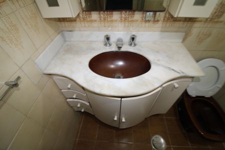 Apartamento à venda com 71m², 2 quartos e sem vagaBanheiro