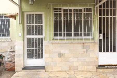 Casa à venda com 90m², 3 quartos e 1 vagaPorta de Entrada