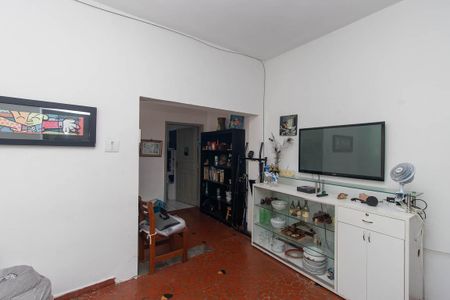 Sala de casa à venda com 4 quartos, 126m² em Vila Nivi, São Paulo