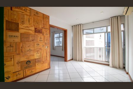 Sala de apartamento à venda com 2 quartos, 78m² em Tijuca, Rio de Janeiro