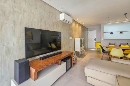 Sala de apartamento para alugar com 3 quartos, 110m² em Vila Luis Antonio, Guarujá