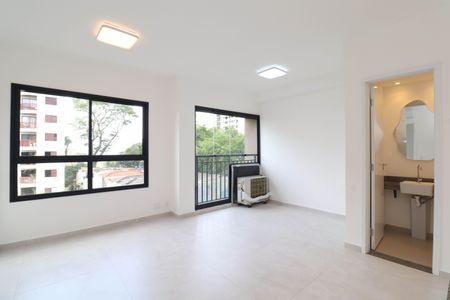 Sala/Cozinha de kitnet/studio para alugar com 1 quarto, 45m² em Pinheiros, São Paulo