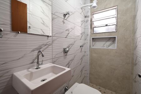 Casa para alugar com 30m², 1 quarto e sem vagaBanheiro