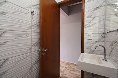 Casa para alugar com 30m², 1 quarto e sem vagaBanheiro
