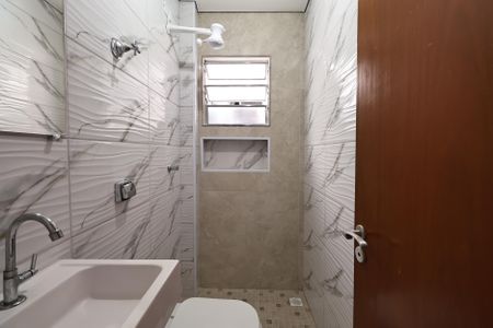 Casa para alugar com 30m², 1 quarto e sem vagaBanheiro