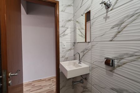 Casa para alugar com 30m², 1 quarto e sem vagaBanheiro