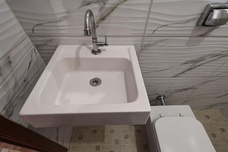 Casa para alugar com 30m², 1 quarto e sem vagaBanheiro