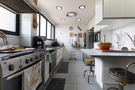 Apartamento para alugar com 130m², 3 quartos e 2 vagasCozinha