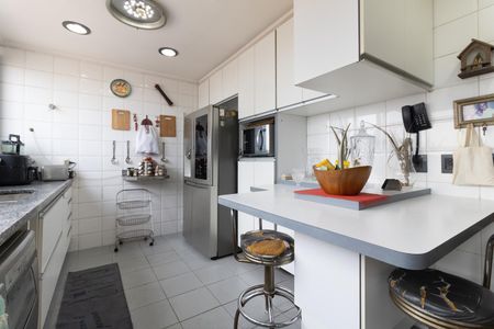 Apartamento para alugar com 130m², 3 quartos e 2 vagasCozinha