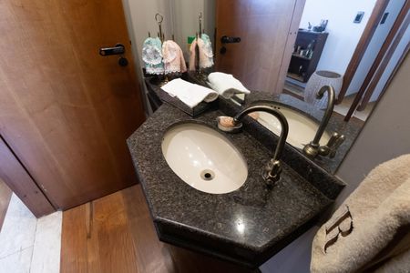 Apartamento para alugar com 130m², 3 quartos e 2 vagasLavabo