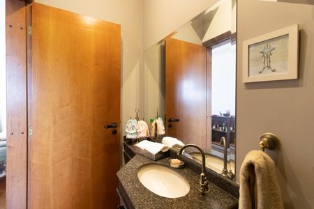 Apartamento para alugar com 130m², 3 quartos e 2 vagasLavabo