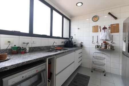 Apartamento para alugar com 130m², 3 quartos e 2 vagasCozinha