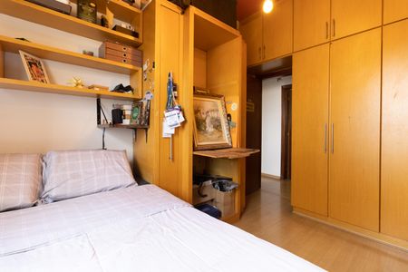 Apartamento para alugar com 130m², 3 quartos e 2 vagasQuarto 2