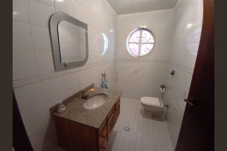 Casa à venda com 2 quartos, 150m² em Vila Carrão, São Paulo