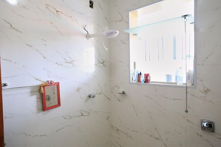 Apartamento à venda com 85m², 2 quartos e sem vaga Apartamento à venda com 85m², 2 quartos e sem vagaBanheiro