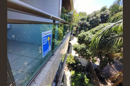 Apartamento à venda com 112m², 3 quartos e 2 vagas Apartamento à venda com 112m², 3 quartos e 2 vagasPlaquinha