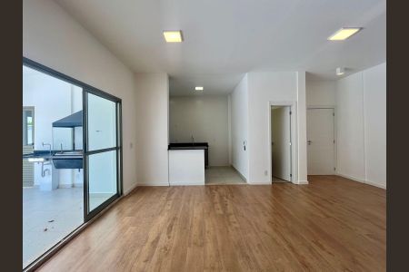 Sala de apartamento para alugar com 3 quartos, 120m² em Nova Campinas, Campinas