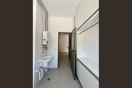 Apartamento à venda com 121m², 3 quartos e 2 vagas Apartamento à venda com 121m², 3 quartos e 2 vagasÁrea de Serviço