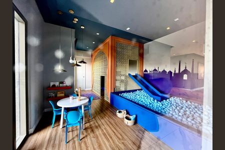 Apartamento à venda com 121m², 3 quartos e 2 vagas Apartamento à venda com 121m², 3 quartos e 2 vagasBrinquedoteca