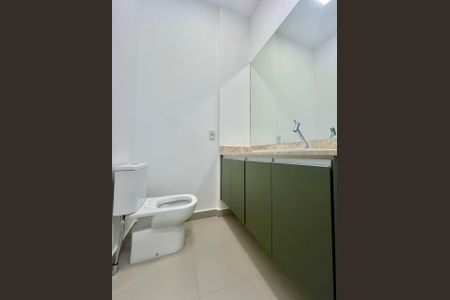 Apartamento à venda com 121m², 3 quartos e 2 vagas Apartamento à venda com 121m², 3 quartos e 2 vagasBanheiro Suíte 1