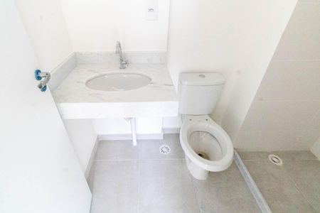 Apartamento para alugar com 50m², 2 quartos e 1 vaga Apartamento para alugar com 50m², 2 quartos e 1 vagaBanheiro da Suíte