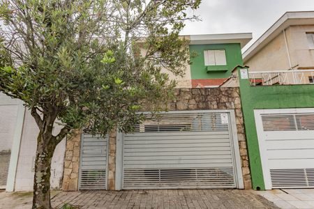 Casa à venda com 190m², 3 quartos e 3 vagasFachada