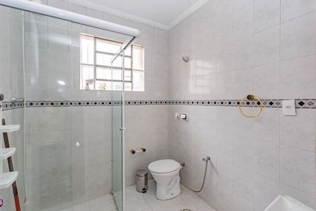 Casa à venda com 190m², 3 quartos e 3 vagasBanheiro da Suíte