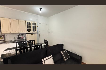 Sala de apartamento para alugar com 2 quartos, 50m² em Campestre, Santo André