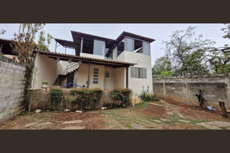 Casa para alugar com 2 quartos, 220m² em Lundcéia, Lagoa Santa