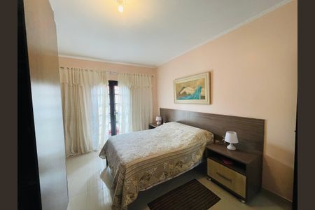 Banheiro de casa para alugar com 3 quartos, 230m² em Jardim Gracinda, Guarulhos