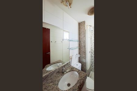 Banheiro da Suíte de apartamento à venda com 3 quartos, 73m² em Floresta, Belo Horizonte