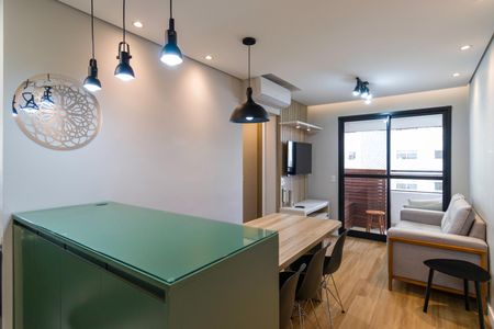 Sala de apartamento para alugar com 2 quartos, 46m² em Vila Suzana, São Paulo