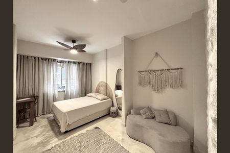 Sala de apartamento à venda com 1 quarto, 32m² em Copacabana, Rio de Janeiro